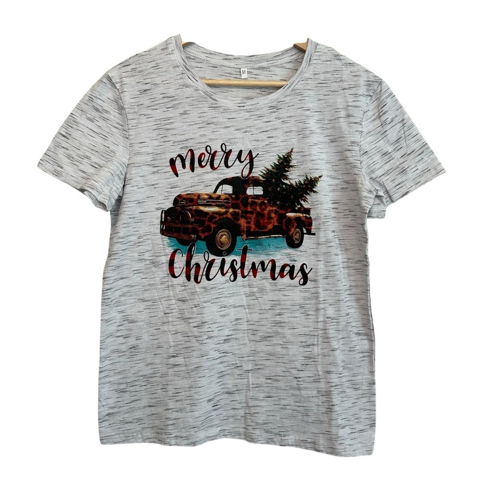 NEW Women's Medium Grey Leopard Truck Merry Christmas Holiday Festive T-Shirt